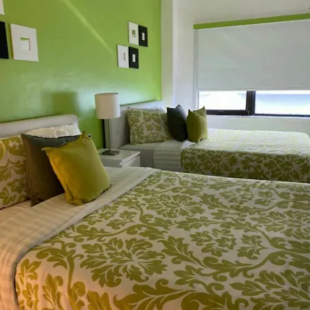 Miami Beach Suncoast Apartments VII